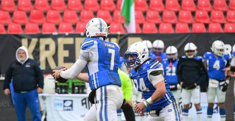 28 10 2025 xkhx Krefeld Grotenburg Stadium American Football European Championship 2025 Italy Germany 3rd place match Zahradka, Luke 7, ITA with the ball