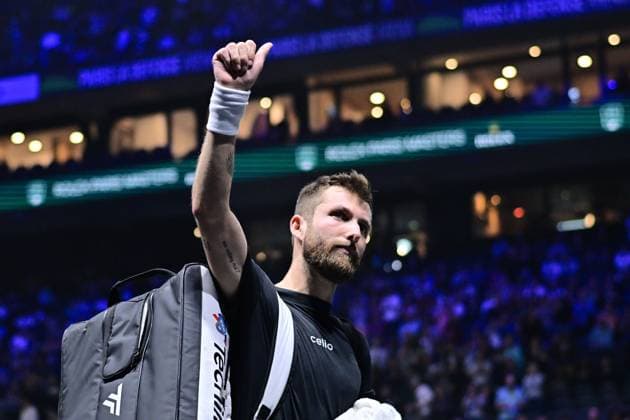 TENNIS : Rolex Paris Masters - Paris - 28 10 2025 Corentin MOUTET ( France ) leaves the court during the Rolex Paris Masters at Paris La Defense Arena on October 28, 2025 in Nanterre, France. (Photo by Federico Pestellini PSNewz ) ParisFrance  Copyright: xFedericoxPestellinix