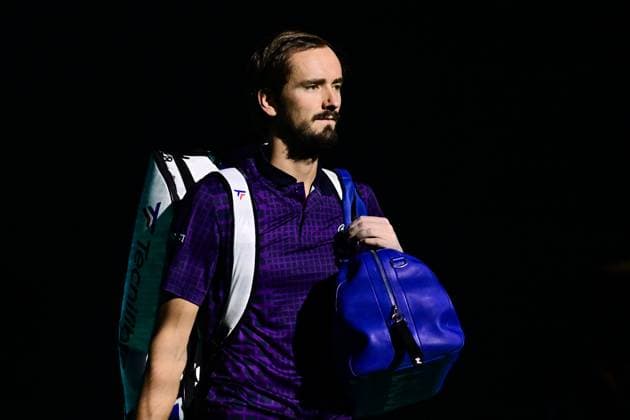 TENNIS : Rolex Paris Masters - Paris - 28 10 2025 Daniil MEDVEDEV ( Russia ) enters the court during the Rolex Paris Masters at Paris La Defense Arena on October 28, 2025 in Nanterre, France. (Photo by Federico Pestellini PSNewz ) ParisFrance  Copyright: xFedericoxPestellinix