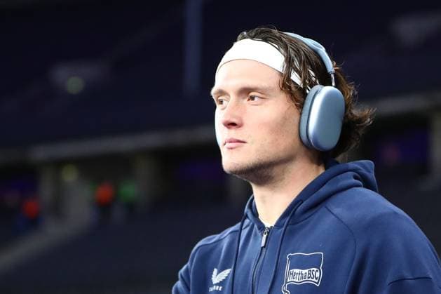 28 10 2025, xmohx, Fußball DFB Pokal 2 Runde, Hertha BSC Berlin SV Elversberg v l Fabian Reese Hertha BSC Berlin DFL DFB REGULATIONS PROHIBIT ANY USE OF PHOTOGRAPHS as IMAGE SEQUENCES and or QUASI VIDEO Berlin