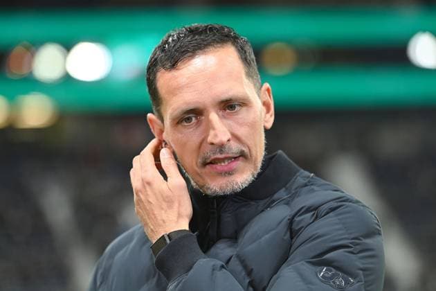 Dino TOPPMOELLER Coach Eintracht Frankfurt , single picture , cropped single motif , portrait , portrait , portrait Football DFB Cup , 2nd round Eintracht Frankfurt Borussia Dortmund on 28 10 2025 , DEUTSCHE BANK PARK season 2025 2026,