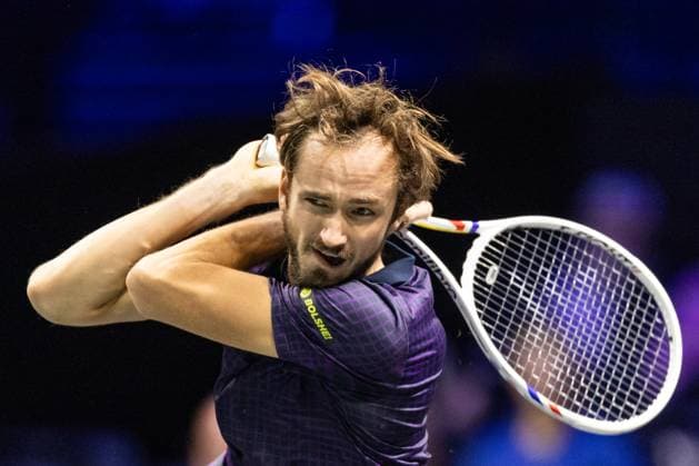 Rolex Paris Masters 2025 - Day 2 Daniil Medvedev plays his men s singles match against Jaume Munar (ESP) on day two of the Paris ATP, Tennis Herren Masters 1000 tennis tournament at the Paris La Defense Arena in Nanterre, on the outskirts of Paris. Paris France  Copyright: xIbrahimxEzzatx originalFilename:ezzat-notitle251028_npG6g.jpg
