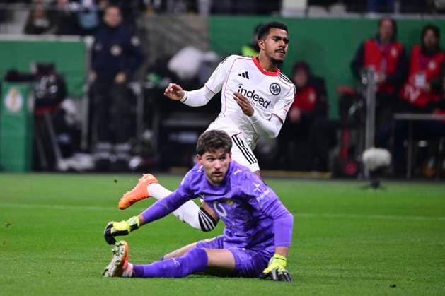 Goal for 1 0 by Ansgar Knauff 7 Eintracht Frankfurt , Eintracht Frankfurt vs Borussia Dortmund, DFB Pokal, 2 Runde, 28 10 2025 DFB regulations prohibit any use of photographs as image sequences and or quasi video Frankfurt Hessen Germany Copyright: xkolbert-press MarcxNiemeyerx