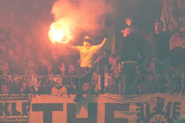 Dortmund fans with pyrotechnics Frankfurt 28 10 2025 Eintracht Frankfurt vs Borussia Dortmund, Deutsche Bank Park, 2nd round DFB Cup