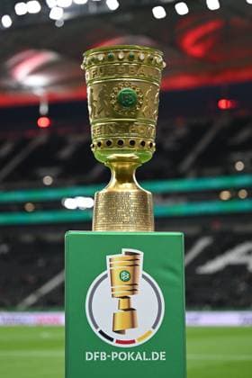 Soccer DFB Pokal 2 Main Round Eintracht Frankfurt Borussia Dortmund on 28 10 2025 at Deutsche Bank Park in Frankfurt DFB Pokal Symbolbild Pokal DFL regulations prohibit any use of photographs as image sequences and or quasi video xJKx