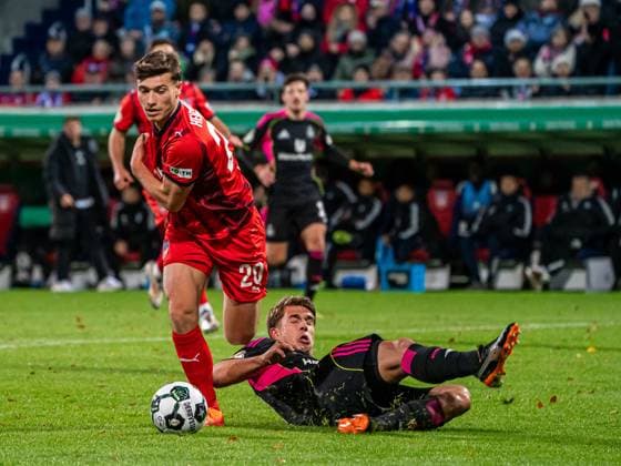 Luca Kerber FC Heidenheim, 20 and Rayan Philippe Hamburger SV, 14 in a duel in the penalty area, GER, 1 FC Heidenheim vs Hamburger SV, Football, DFB Pokal, Season 2025 2026, 28 10 2025, DFB DFL regulations prohibit any use of photographs as image sequences and or quasi video GER, 1 FC Heidenheim vs Hamburger SV, Football, DFB Pokal, Season 2025 2026, 28 10 2025 Heidenheim Copyright: xMichaelxSchmidt Eibner-Pressefotx EP_MST