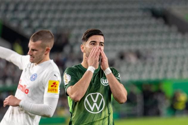 Germany, Football, DFB Cup, 2nd round, 2025 2026, VfL Wolfsburg Holstein Kiel on 28 10 in Wolfsburg Volkswagen Arena Mohammed Amoura VfL Wolfsburg 9 mourns his chance Copyright: xSvenxHeidmannx