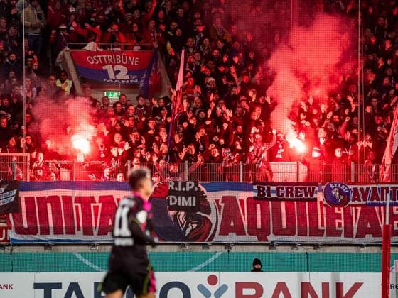 The Heidenheim fans send Bengalos, GER, 1 FC Heidenheim vs Hamburger SV, Football, DFB Pokal, Season 2025 2026, 28 10 2025, DFB DFL regulations prohibit any use of photographs as image sequences and or quasi video GER, 1 FC Heidenheim vs Hamburger SV, Football, DFB Pokal, Season 2025 2026, 28 10 2025 Heidenheim Copyright: xMichaelxSchmidt Eibner-Pressefotx EP_MST