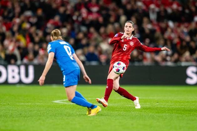 Denmark v Finland, UEFA Nations League Women, Copenhagen, Denmark Copenhagen, Denmark. 28th, October 2025. Simone Boye (5) of Denmark seen during the UEFA Nations League match between Denmark and Finland at Parken in Copenhagen. Denmark, Copenhagen  Copyright: xGonzalesxPhoto TobiasxJorgensenx