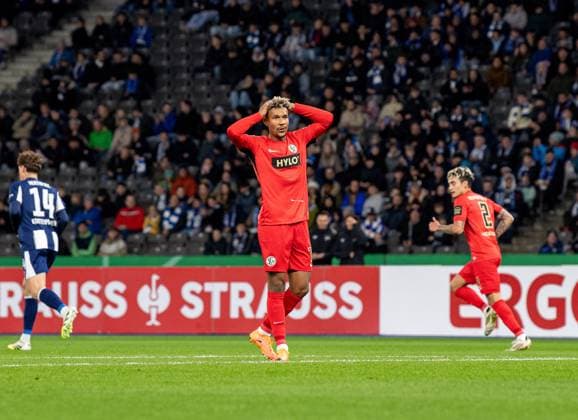 Soccer, Men, Season 2025 2026, DFB Pokal 2 Round , Hertha BSC SV Elversberg, Bambase Conte Elversberg , 28 10 2025, Copyright: xSebastianxRäppold MatthiasxKochx