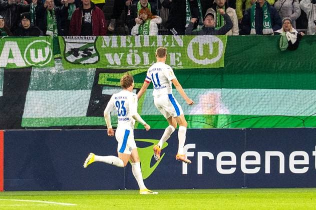 Germany, Football, DFB Cup, 2nd round, 2025 2026, VfL Wolfsburg Holstein Kiel on 28 10 in Wolfsburg Volkswagen Arena Alexander Bernhardsson Holstein Kiel 11 penalties to 0 1 goal celebration Copyright: xSvenxHeidmannx