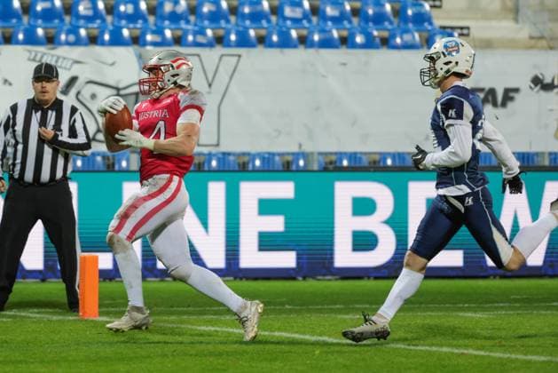 AMERICAN FOOTBALL - IFAF EC, AUT vs FIN KREFELD,GERMANY,28.OCT.25 - AMERICAN FOOTBALL - IFAF European Championship, EM, Europameisterschaft gold medal game, final, Austria vs Finland. Image shows Yannick Mayr (AUT).  GEPAxpictures xDavidxBitzan