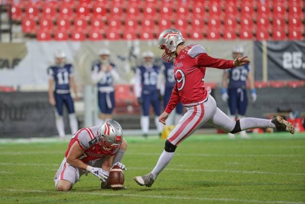 AMERICAN FOOTBALL - IFAF EC, AUT vs FIN KREFELD,GERMANY,28.OCT.25 - AMERICAN FOOTBALL - IFAF European Championship, EM, Europameisterschaft gold medal game, final, Austria vs Finland. Image shows Oskar Herz (AUT).  GEPAxpictures xDavidxBitzan