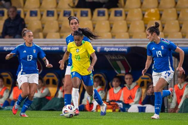 Taina Maranhao of Brazil and Oliviero of Italy and Martina Lenzini of Italy during a friendly match between the Brazilian Women s national team, Nationalteam and the Italian National Team held at the Ennio Tardini Stadium in Parma, Italy, this Tuesday, 28. (Photo by Joao Brandino Sports Press Photo) (Joao Brandino Sports Press Photo SPP) Copyright: xJoaoxBrandino SportsxPressxPhotox xSPPx spp-en-JoBrPrPh-SPP_joaobrandon_2810-4676