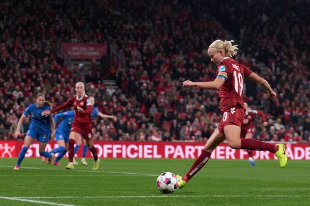 Pernille Harder of Denmark kicks intends to score during the UEFA Womens Nations League Playoff between Denmark and Finland at Parken on October 28, 2025 in Copenhagen, Denmark (Photo by Camilla Stolen Imago) Copenhagen Denmark Copyright: xCamillaxStolenx L1078551
