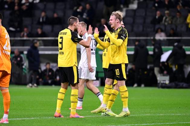 Goal celebration for 1 1 by Julian Brandt 10 Borussia Dortmund , Eintracht Frankfurt vs Borussia Dortmund, DFB Pokal, 2 Runde, 28 10 2025 DFB regulations prohibit any use of photographs as image sequences and or quasi video Frankfurt Hessen Germany Copyright: xkolbert-press MarcxNiemeyerx