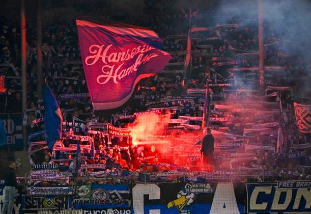 Bengalos, pyrotechnics, pyro, fireworks, fan block, fans, fan curve, flags, flags, atmosphere, atmospheric HSV 1 FC Heidenheim 1846 FCH vs Hamburger SV HSV DFB Pokal Second Round 28 10 2025 DFL REGULATIONS PROHIBIT ANY USE OF PHOTOGRAPHS AS IMAGE SEQUENCES AND OR QUASI VIDEO 1 FC Heidenheim 1846 FCH vs Hamburger SV HSV