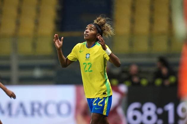 Brazil s Luany Vitoria Da Silva Rosa celebrates after scoring the 0-1 goal for his team during the International Friendly, Länderspiel, Nationalmannschaft women s soccer match between Italy and Brazil at Ennio Tardini Stadium in Parma, North Italy, Tuesday, October 28, 2025. Soccer  Copyright: xMassimoxPaolone LaPressex