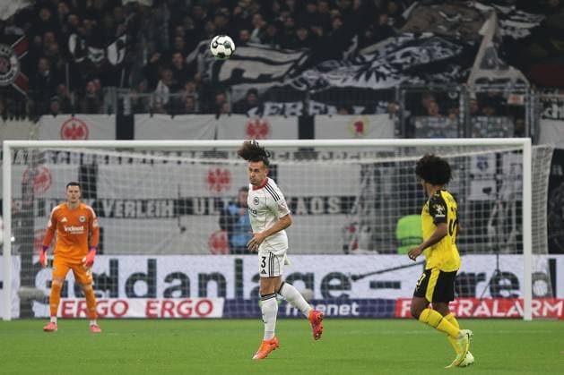 Frankfurt Main, Hesse, Germany, 28 10 2025 Waldstadion Deutsche Bank Park DFB Pokal 2025 2026 Eintracht Frankfurt Borussia Dortmund Header from Arthur Theate 3, Eintracht Frankfurt in front of Michael Zetterer 23, Eintracht Frankfurt and Karim Adeyemi 27, BVB Copyright: xdtsxNachrichtenagenturx dts_91115