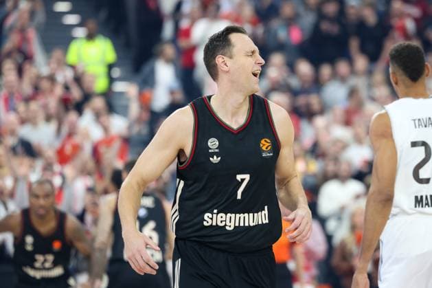 Johannes Voigtmann FC Bayern Basketball, 07 celebrates a goal, GER, FC Bayern Basketball vs Real Madrid, Basketball, Euroleague, Matchday 7, Season 2025 2026, 28 10 2025, GER, FC Bayern Basketball vs Real Madrid, Basketball, Euroleague, Matchday 7, Season 2025 2026, 28 10 2025 Munich Copyright: xEibner-Pressefoto JennixMaulx EP_JML