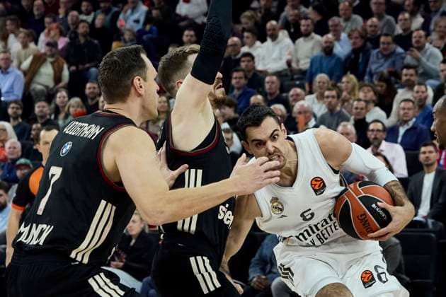 Turkish Airlines EuroLeague Basketball, FC Bayern Munich Basketball vs Real Madrid, Munich FC Bayern Basketball, Munich FC Bayern Basketball, Madrid Real Baloncesto, 2025 10 28 in Munich SAP Garden ABALDE Alberto Real Madrid Forward Nr 6 RMB6 , OBST Andreas FC Bayern Munich Basketball Guard Nr13 BAY13 sportworld München SAP Garden Bayern Deutschland
