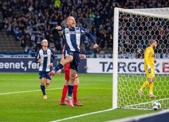 Soccer, Men, Season 2025 2026, DFB Pokal 2 Round , Hertha BSC SV Elversberg, Jon Dagur Thorsteinsson Hertha BSC , Cheering after scoring 3 0, 28 10 2025, Copyright: xSebastianxRäppold MatthiasxKochx
