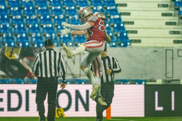 Florian Bierbaumer (Team Austria, 89), touchdown celebration, Team Austria vs Team Finland, American Football, European Championship, EM, Europameisterschaft Final, Season 2025, 28.10.2025, Krefeld Grotenburg Stadion Germany Copyright: xFootxBowl JUSTxSHOTSx