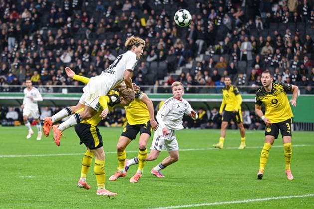 26 10 2025, Football, DFB Cup, 2 Round, Season 2025 2026, Eintracht Frankfurt Borussia Dortmund, Goal chance Ritsu Doan Eintracht Frankfurt xRHR PHOTO TKx Copyright: RHR-FOTOx RHR-FOTO TK