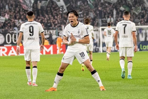 28 10 2025, Football DFB Cup, season 2025 2026, 2nd round, Borussia Moenchengladbach vs Karlsruher SC at Borussia Park in Moenchengladbach Shuto Machino Borussia Moenchengladbach, 18 celebrates his goal for 1 0 Important note According to the regulations of the DFL German Football League or the DFB German Football Association, it is prohibited, to utilize or have utilized photographs taken in the stadium and or of the match in the form of sequential images and or video-like photo series Foto Kirchner Media Thomas Haesler Copyright: xKirchner-Media ThomasxHaeslerx