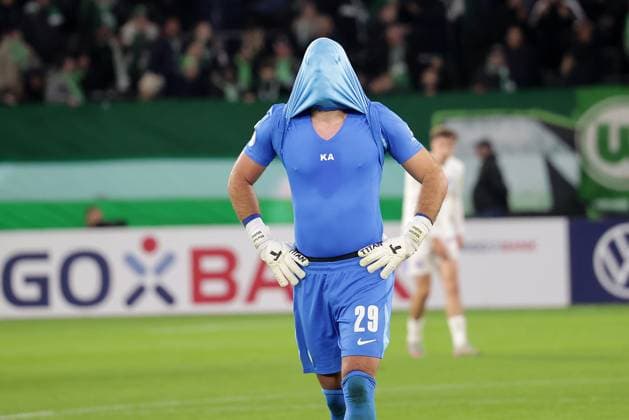Disappointed Marius Mueller VfL Wolfsburg Football, Season 2025 2026, Men, Men, DFB Cup, 2nd main round, Volkswagenarena Wolfsburg, VfL Wolfsburg vs Holstein Kiel, 0 1 DFL REGULATIONS PROHIBIT ANY USE OF PHOTOGRAPHS AS IMAGE SEQUENCES AND OR QUASI VIDEO