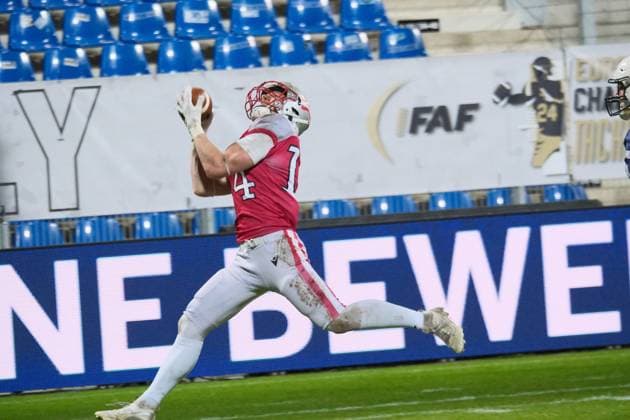 28 10 2025 xkhx Krefeld Grotenburg Stadion American Football European Championship 2025 Austria Finland Final Yannick Mayr 14, AUT with the ball