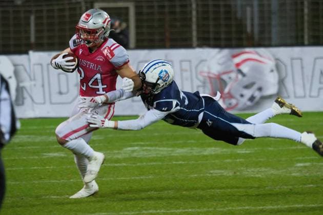 28 10 2025 xkhx Krefeld Grotenburg Stadion American Football European Championship 2025 Austria Finland Final Lukas Haslwanter 24, AUT , with the ball
