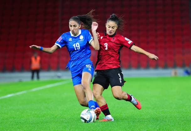 October 28, 2025, Tirana, Tirana, Albania: Eirini Michail of Cyprus fight for the ball with Arbenita Curraj of Albania during their FIFA Women s World Cup 2027 Promotion Relegation play-off matchat Air Albania Stadium in Tirana, Albania on 28 October 2025. Tirana Albania - ZUMAb266 20251028_zip_b266_001 Copyright: xArmandoxBabanix