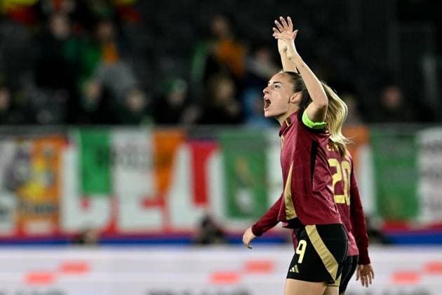 BELGIUM VS IRELAND Tessa Wullaert (9) of Belgium celebrates after scoring the 1-0 goal during a women football game between the national teams of the republic of Ireland and Belgium, called the Red Flames for the second leg of the Promotion relegation play-off in the Uefa Womens Nations League 2025, on Tuesday 28 October 2025 in Leuven , BELGIUM . Photo Sportpix David Catry Leuven King Power Stadium BELGIUM  Copyright: xSportpix.bex xDavidxCatryxDavidxCatryx