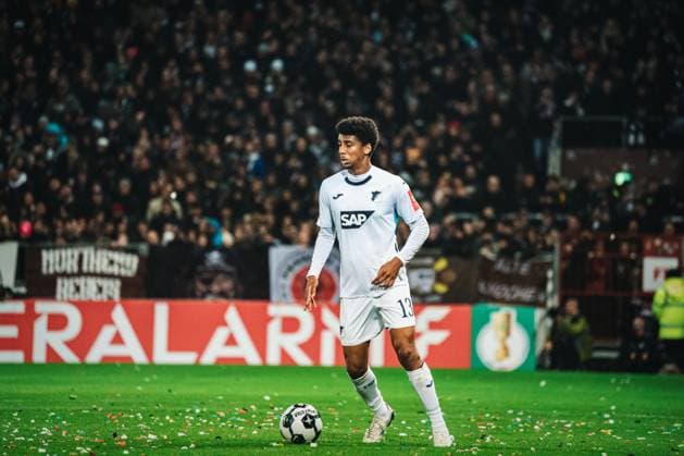 HAMBURG, GERMANY - OCTOBER 28: Bernardo (TSG Hoffenheim, 13) with the ball during the DFB-Pokal match between DFB-Pokal: St. Pauli vs. TSG Hoffenheim at Millerntor-Stadion on round 2 of the DFB-Pokal on October 28, 2025 in Hamburg, Germany. DFL REGULATIONS PROHIBIT ANY USE OF PHOTOGRAPHS AS IMAGE SEQUENCES AND OR QUASI-VIDEO. Hamburg Germany Copyright: xBEAUTIFULxSPORTS Tonhäuserx