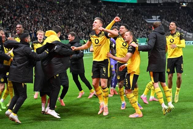 Soccer DFB Cup 2nd main round Eintracht Frankfurt Borussia Dortmund on 28 10 2025 at Deutsche Bank Park in Frankfurt Dortmund celebrate the victory DFL regulations prohibit any use of photographs as image sequences and or quasi video xJKx