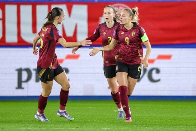 251028 BELGIUM VS IRELAND Tessa Wullaert (9) of Belgium celebrating her goal (1-0) during a female soccer match between women™s national teams of Belgium, called Red Flames and Ireland, 2025-2026 season of UEFA Women™s Nations League Promotion relegation play-off , on Tuesday 28 October 2025, in Leuven, BELGIUM . PHOTO SPORTPIX Sevil OKTEM LEUVEN DEN DREEF Vlaams-Brabant Belgium  Copyright: xSportpix.bex xSevilxOktemxSevilxOktemx