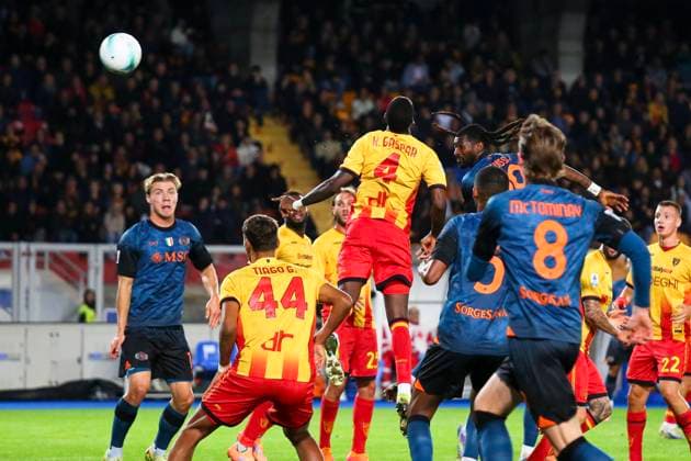 Andre-Frank Zambo Anguissa of SSC Napoli scores the goal of 0-1 during the serie A match between US Lecce and SSC Napoli at Ettore Giardiniero - Via del Mare stadium in Lecce (Italy), October 28,2025. massimilianoxcarnabuci