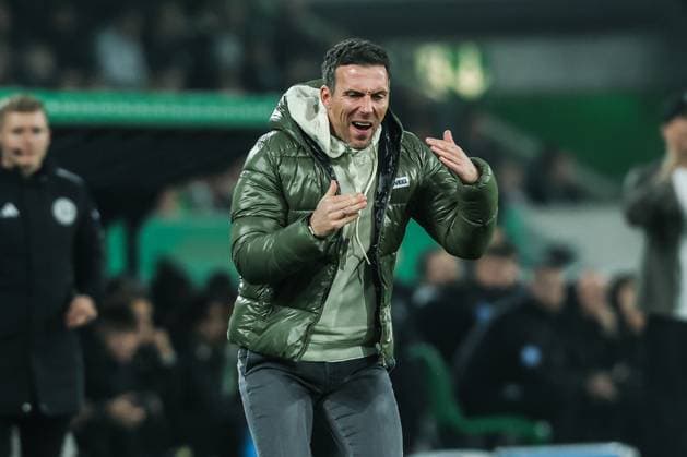 Sport, Soccer, DFB Pokal Season 2025 2026 2 Round Borussia Mönchengladbach Karlsruher SC 28 10 2025, BORUSSIA PARK Christian Eichner Coach Karlsruher SC Mönchengladbach BORUSSIA PARK Nordrhein Westfalen Germany