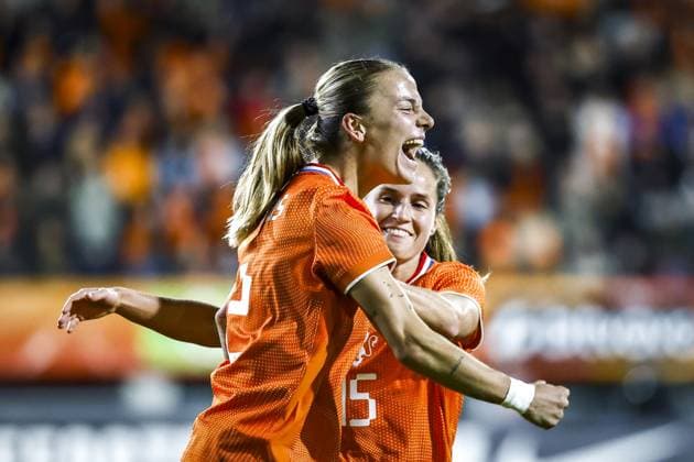 NIJMEGEN - Lynn Wilms of the Netherlands after scoring the 1-0 during the friendly match between the Netherlands and Canada at the Goffert Stadium on October 28, 2025, in Nijmegen, Netherlands. ANP VINCENT JANNINK xVIxANPxSportx xxANPxIVx 540578420 originalFilename: 540578420.jpg