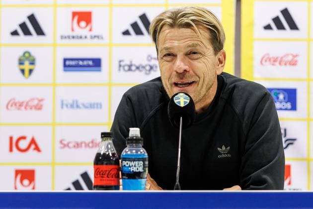 251028 Head coach Tony Gustavsson of Sweden at a press conference after the Women s Nations League semifinal between Sweden and Spain on October 28, 2025 in Gothenburg Photo Michael Erichsen BILDBYRAN COP 89 MI0896 fotboll football soccer fotball nations league uefa womens nations league semifinal semifinals sverige sweden spanien spain dam bbeng  Copyright: MICHAELxERICHSEN BB251028MI077