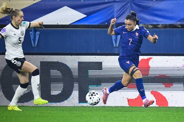 FOOTBALL : France Feminine vs Allemagne Feminine - Ligue des nations - Demi Finale retour - 28 10 2025 Sakina Karchaoui (France) CaenFrance  Copyright: xBaptistexAutissierx