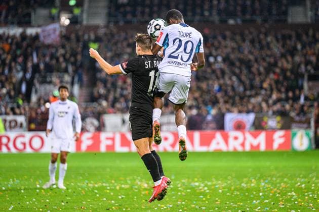 Soccer I Men I Season 2025 2026 I DFB Cup I 2 Round I FC St Pauli TSG 1899 Hoffenheim I 28 10 2025 Arkadiusz Pyrka 11, FC St Pauli , Bazoumana Toure 29, TSG 1899 Hoffenheim Hamburg Millerntor Stadion Hamburg Germany Copyright: xLobecax xHenningxRohlfsx