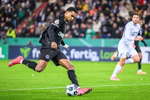 Soccer I Men I Season 2025 2026 I DFB Cup I 2 Round I FC St Pauli TSG 1899 Hoffenheim I 28 10 2025 Andreas Hountondji 27, FC St Pauli Hamburg Millerntor Stadion Hamburg Germany Copyright: xLobecax xHenningxRohlfsx