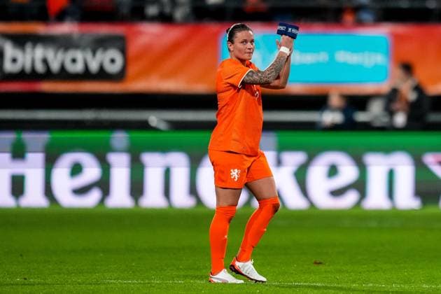 NIJMEGEN , 28-10-2025 , Goffertstadion , season 2025 2026 , Friendly football , match between Netherlands and Canada (women) , picture shows Netherlands player Sherida Spitse applauds the fans Netherlands - Canada women (women, friendly)  x31740657x Copyright: