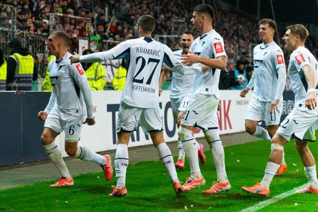 Goal for 1 1 Grischa Proemel TSG 1899 Hoffenheim, 06 , cheers with Andrej Kramaric TSG 1899 Hoffenheim, 27 , Albian Hajdari TSG 1899 Hoffenheim, 21 , Fisnik Asllani TSG 1899 Hoffenheim, 11 , Alexander Prass TSG 1899 Hoffenheim, 22 in front of the fans, GER, FC St Pauli vs TSG 1899 Hoffenheim, Football, DFB Pokal, 2 Round, Season 2025 2026, 28 10 2025 DFL REGULATIONS PROHIBIT ANY USE OF PHOTOGRAPHS AS IMAGE SEQUENCES AND OR QUASI VIDEO GER, FC St Pauli vs TSG 1899 Hoffenheim, Football, DFB Pokal, 2 Round, Season 2025 2026, 28 10 2025 Hamburg Copyright: xEibner-Pressefoto MaxxVincenx EP_MVN