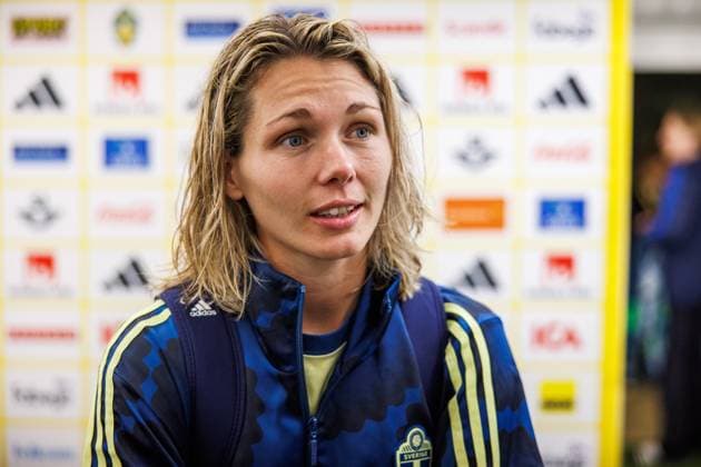 251028 goalkeeper Jennifer Falk of Sweden in the mixed zone after the Women s Nations League semifinal between Sweden and Spain on October 28, 2025 in Gothenburg Photo Michael Erichsen BILDBYRAN COP 89 MI0896 fotboll football soccer fotball nations league uefa womens nations league semifinal semifinals sverige sweden spanien spain dam bbeng  Copyright: MICHAELxERICHSEN BB251028MI095