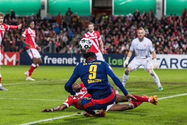 GER, DFB Pokal, 2nd round, FC Energie Cottbus RB Leipzig 28 10 2025, LEAG Energie Stadion, Cottbus, GER, DFB Pokal, 2nd round, FC Energie Cottbus RB Leipzig Johan Bakayoko RB Leipzig 9 Â nordphotoxGmbHxx xAlexanderxTrienitz nph00051