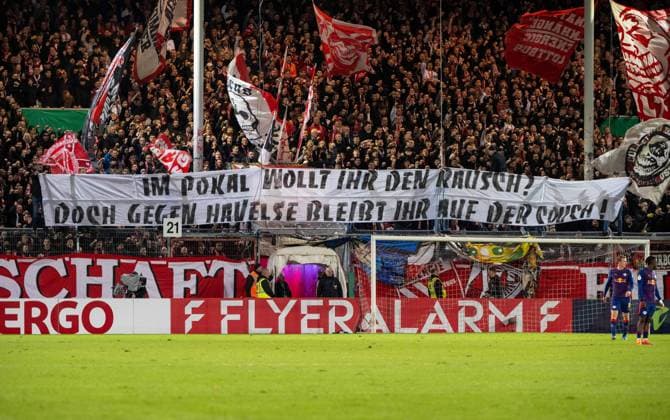 Soccer, Men, Season 2025 2026, DFB Pokal 2 Round , FC Energie Cottbus RB Leipzig, Fans of Energie criticize the low number of spectators against Havelse, 28 10 2025, Copyright: xMatthiasxKochx