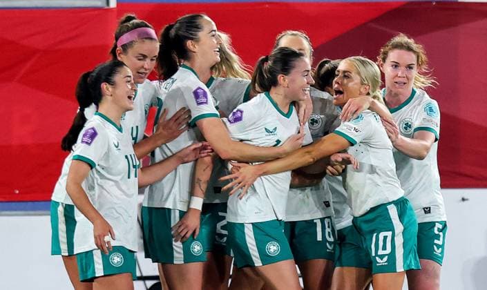 2025 UEFA Women s Nations League Promotion Relegation Play-off Second Leg, King Power at Den Dreef, Leuven, Belgium 28 10 2025 Belgium vs Republic of Ireland Ireland s team celebrates after Abbie Larkin scores her sides first goal of the game Ireland s team celebrates after Abbie Larkin scores her sides first goal of the game 28 10 2025  Copyright: x INPHO RyanxByrnex RB1_1824